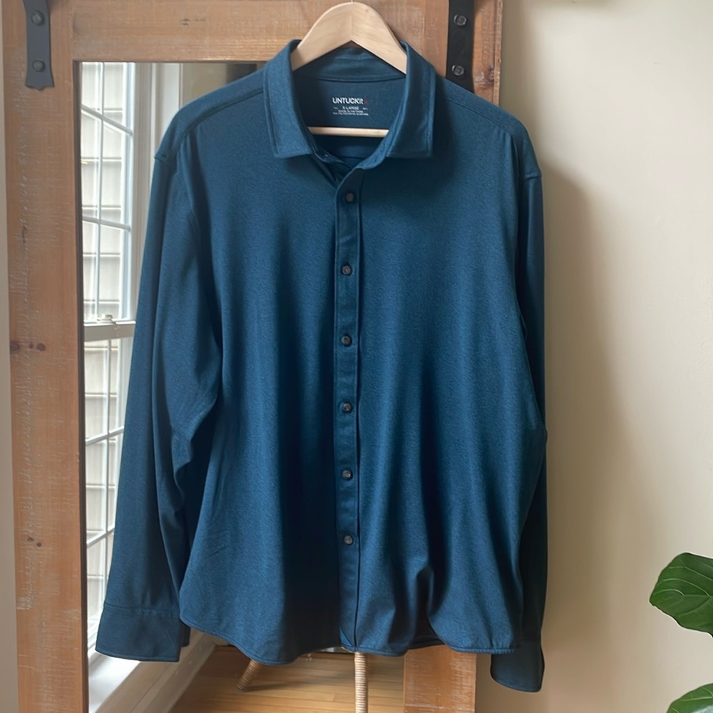 UNTUCkit long Sleeve Shirt Size XL